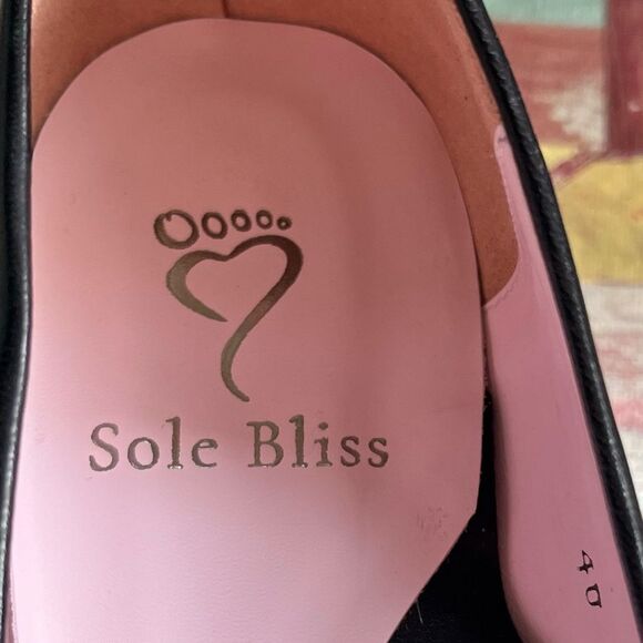 Sole Bliss Black Women's Heels - Picture 11 of 12